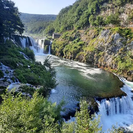 Seosko Domacinstvo Halil & Alema アパート Ćukovi