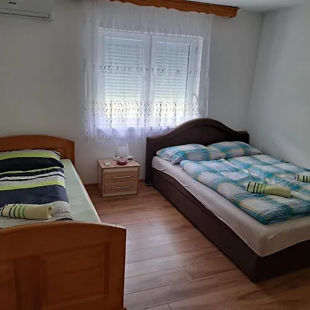 Seosko Domacinstvo Halil & Alema Apartment