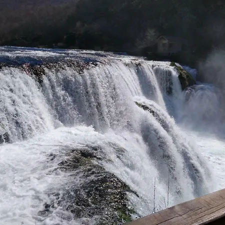 Seosko Domacinstvo Halil & Alema アパート