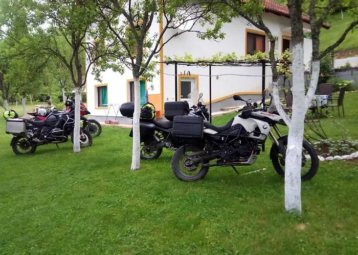 Seosko Domacinstvo Halil & Alema